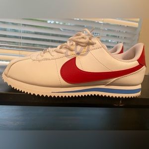 7Y worn 1x Nike Cortez